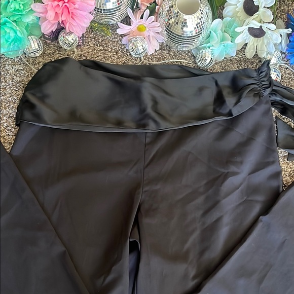 Wide Leg Trousers - Picture 3 of 10